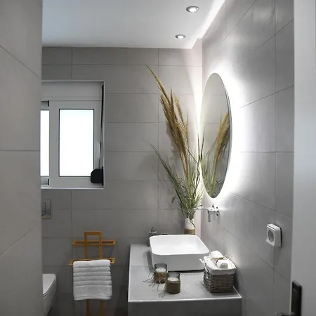 City Center Luxury Spacious Apt A&M Rhodes City Exterior foto