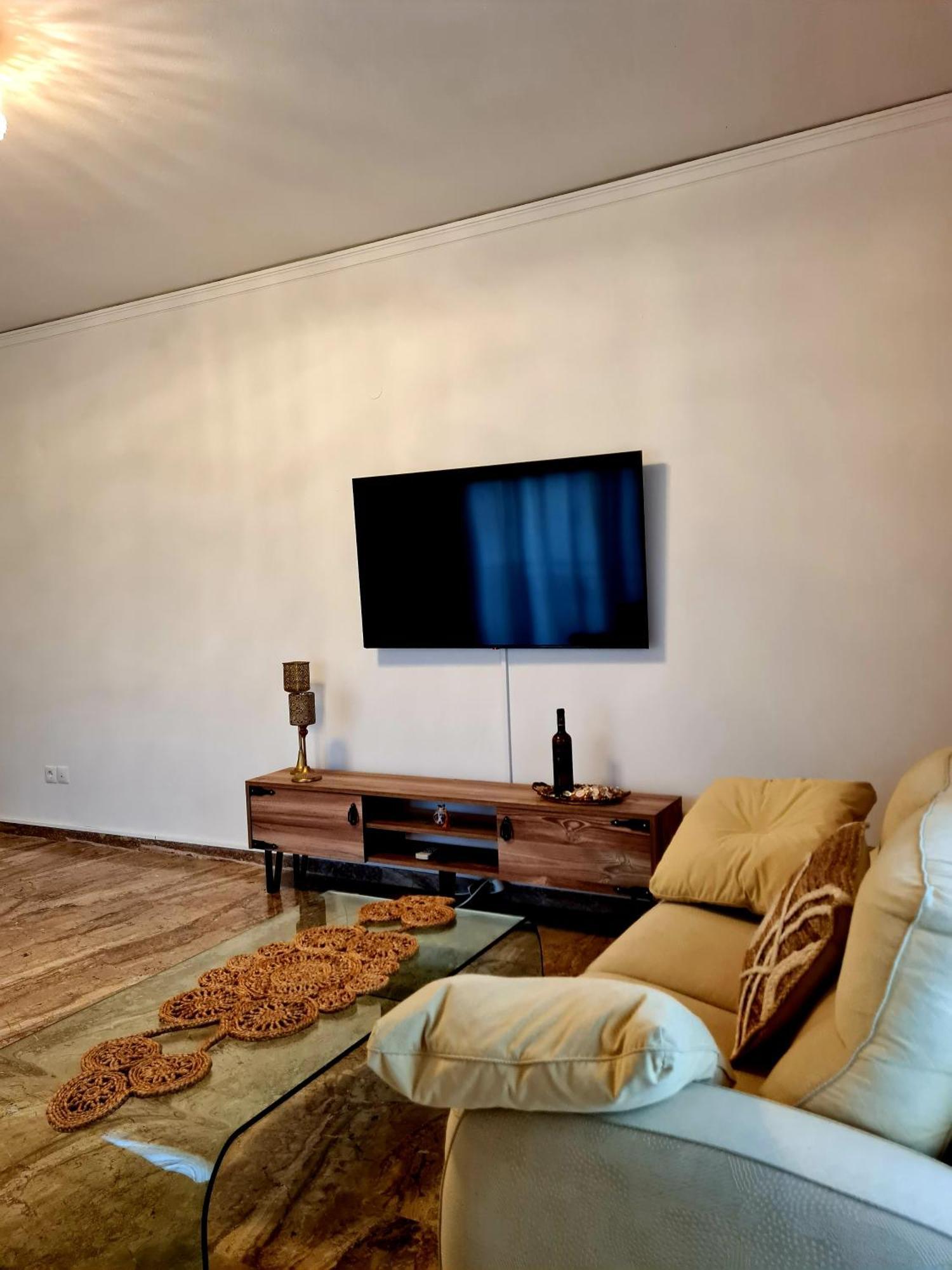 Center Luxury Spacious A&m * Rhodes City