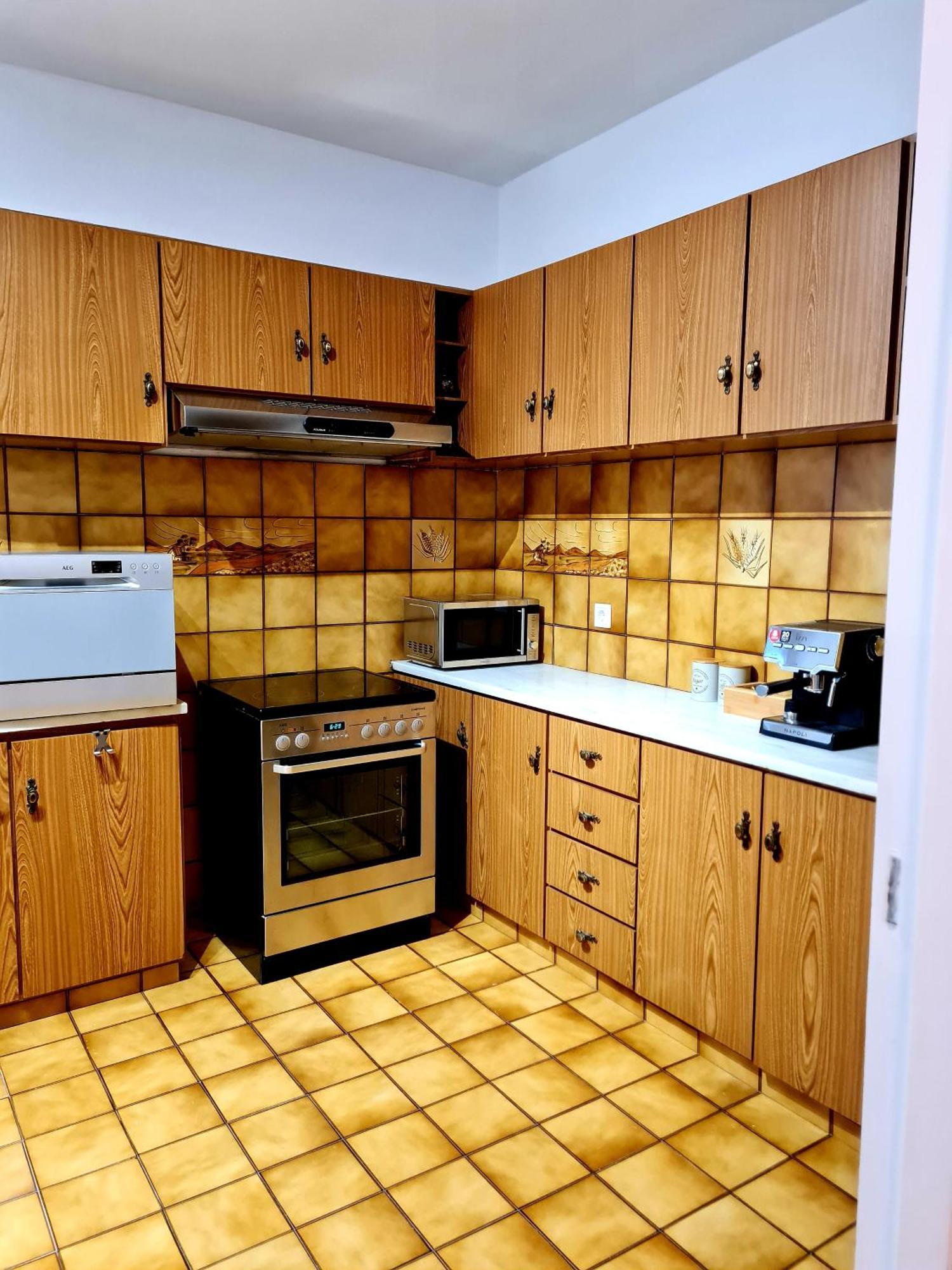 Center Luxury Spacious A&m Appartement *